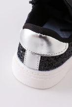 Load image into Gallery viewer, Black star glitter sneaker ( little kids to big kids)
