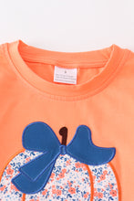 Load image into Gallery viewer, Orange pumpkin applique ruffle girl set
