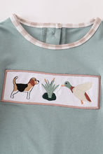 Load image into Gallery viewer, Reed duck hound embroidery smocked boy romper
